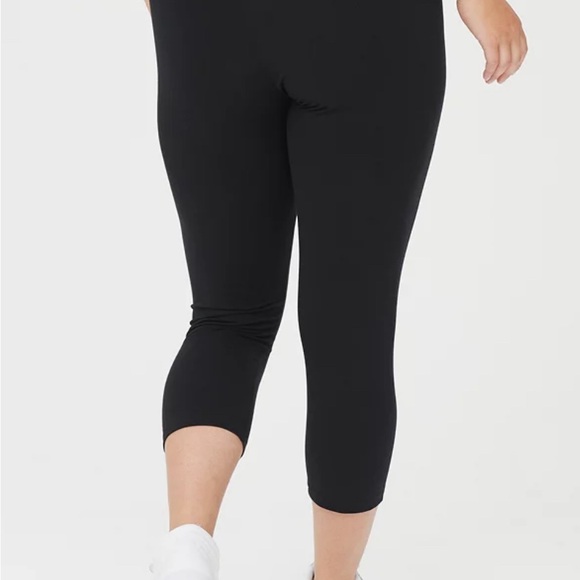 OFFLINE By Aerie OG High Waisted Cropped Legging - Picture 3 of 4